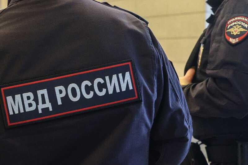 Двух сотрудников полиции из Хабаровска обвинили в избиении задержанного