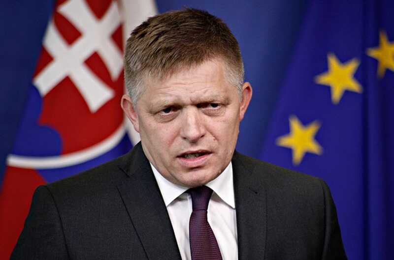 Премьер-министр Словакии Фицо подверг критике заявление Зеленского о возможных угрозах параду в Москве