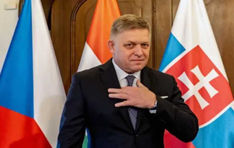Премьер-министр Словакии поделился информацией о своем самочувствии