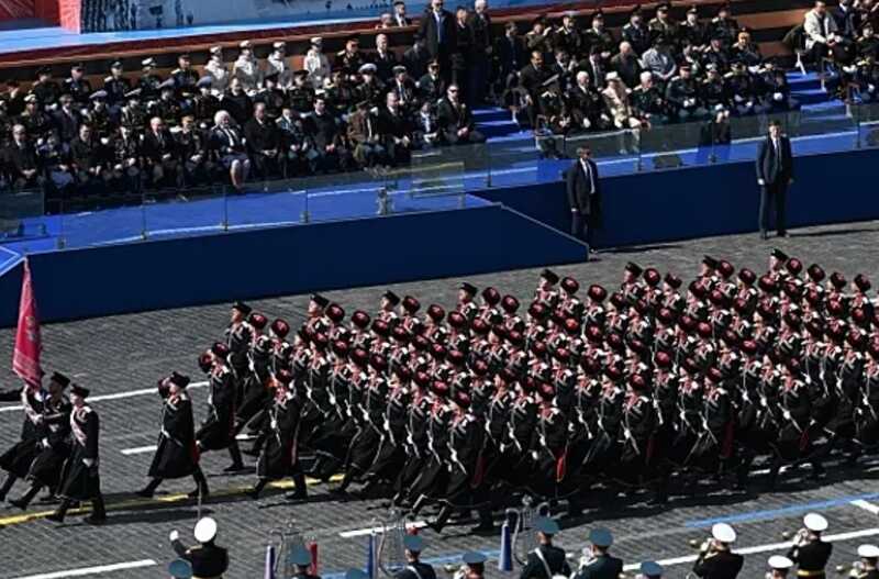 В Москве президиум парада впервые скрыт под крышей для защиты от дронов